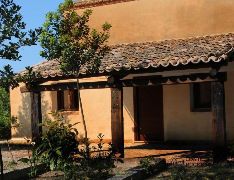 Tenuta Conte Ruggero Santa Domenica Talao Exterior foto