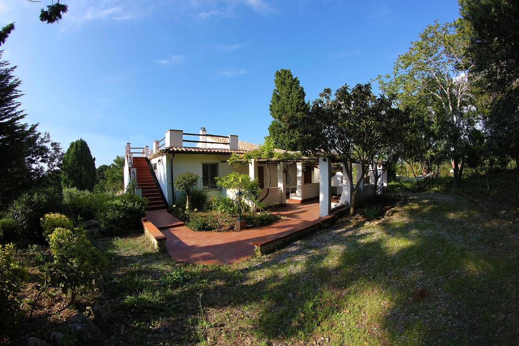 Tenuta Conte Ruggero Santa Domenica Talao Exterior foto